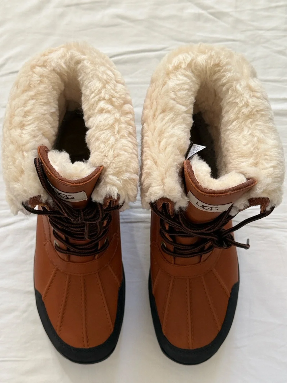NWOB! UGG® Men’s Butte Waterproof Boots- Worchester, Size 9.5